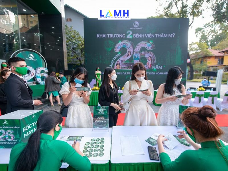 tổ chức khai trương thẩm mỹ HCM