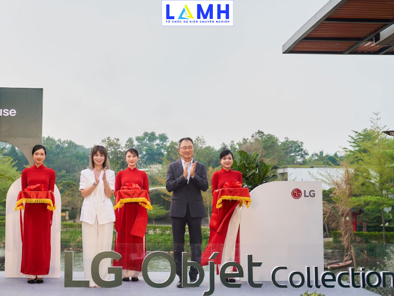 tổ chức buổi khánh thành cùng lamh