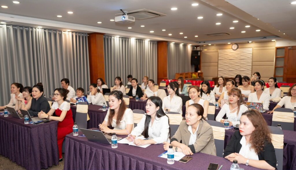 đào tạo kỹ năng, chuyên môn về Marketing cho doanh nghiệp