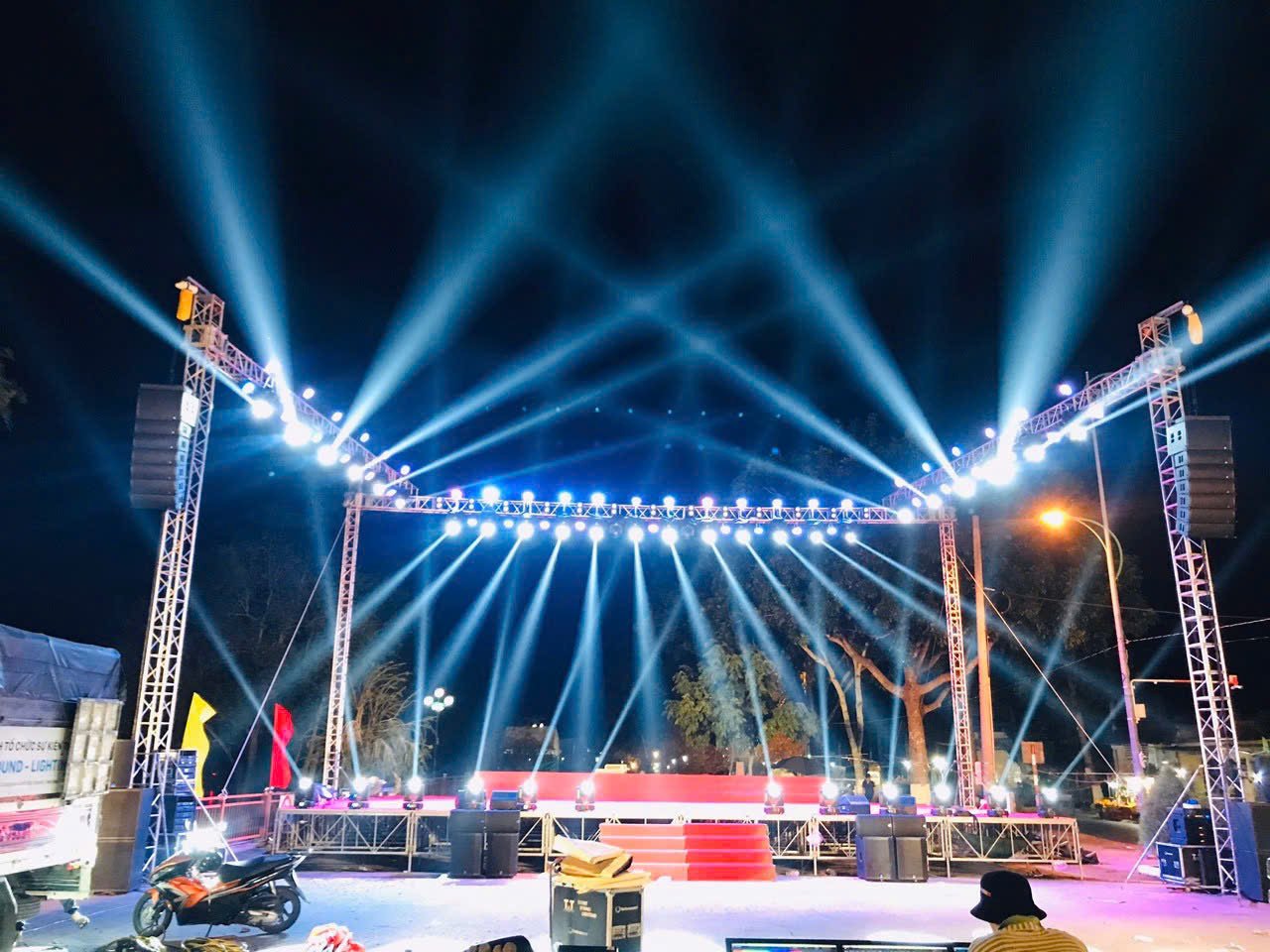 BẢNG GIÁ CHO THUÊ ÂM THANH – ÁNH SÁNG SỰ KIỆN | LAMH EVENT tại HCM